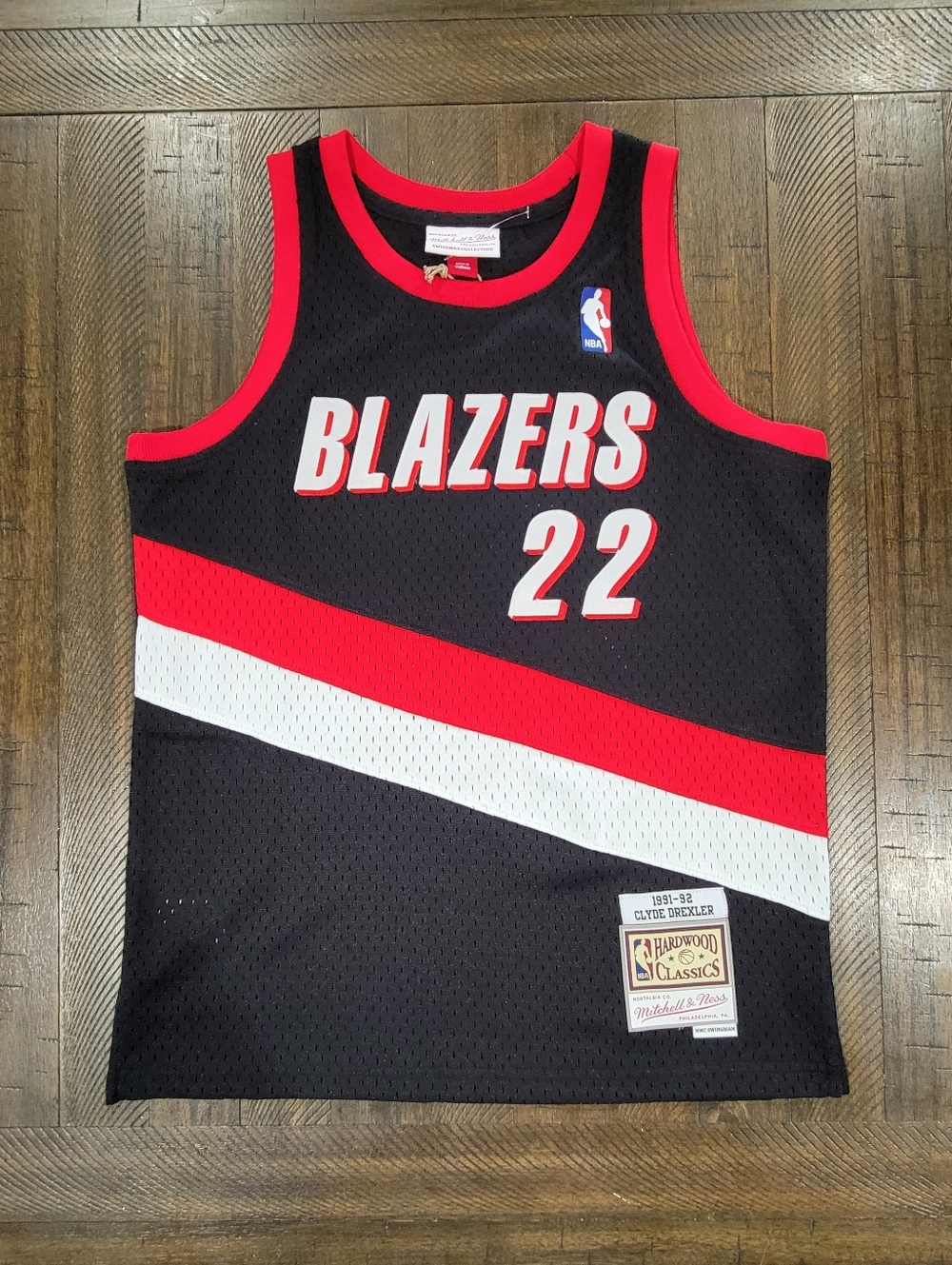 Portland Trailblazers Clyde Drexler No. 22 Mitchell and Ness NBA Jersey  NWTS